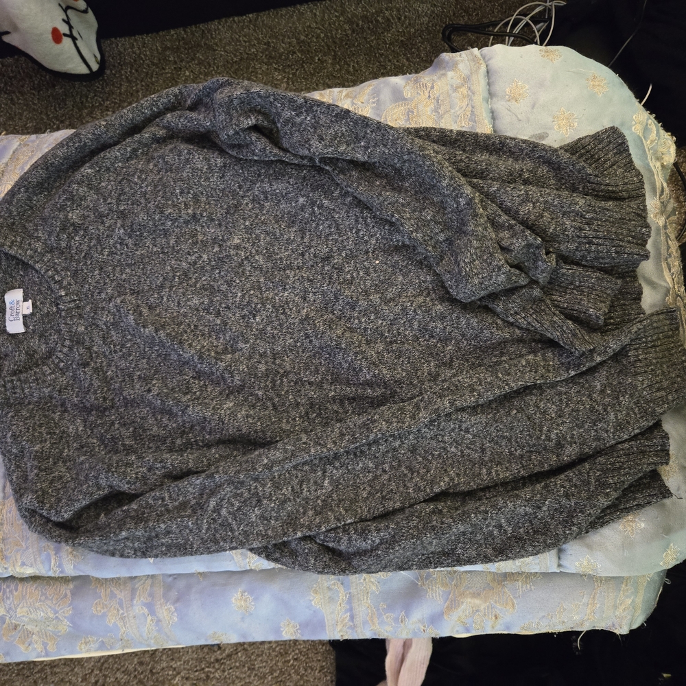 Grey Women's Sweater